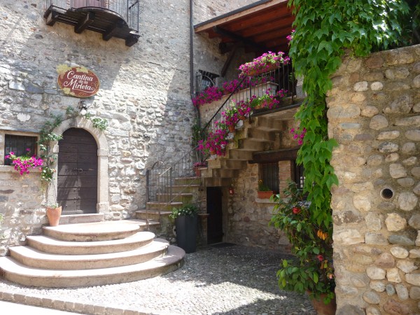 Lake Garda Restaurants-Cantina di Mirleta