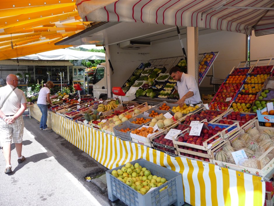 Lake Garda Markets-Shopping In Lake Garda