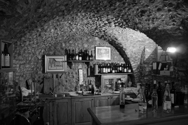 Wine Tasting In Lake Garda-Azienda Agricola Bertagna