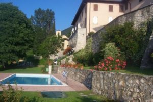 Lake Garda holiday rental property-il palazzo-il giardino