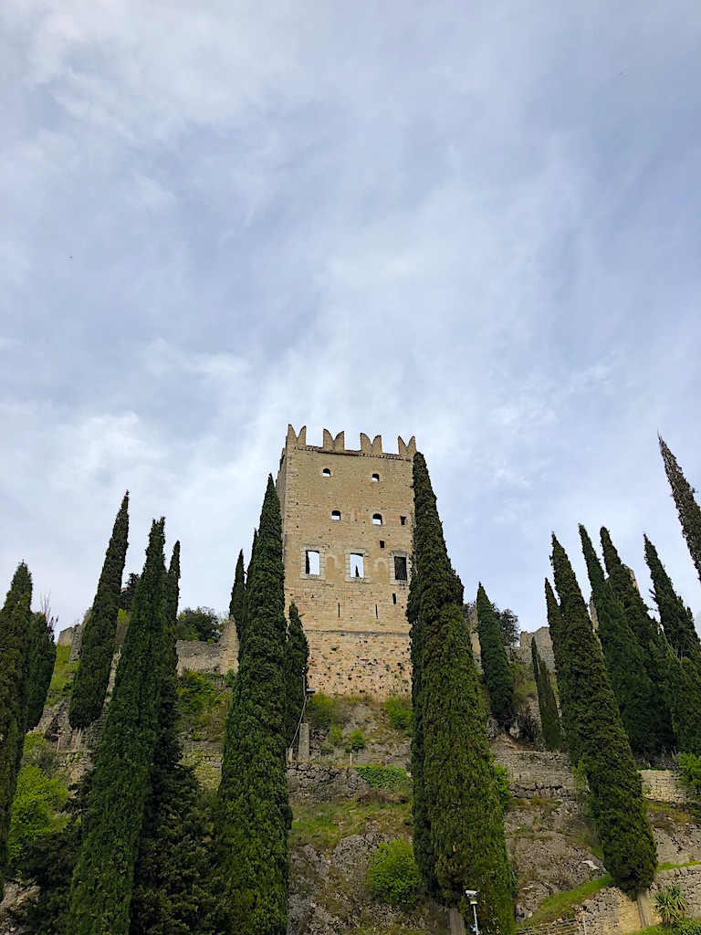 castello_arco_view of tower
